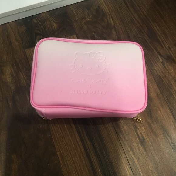 FINAL PRICE!! Hello Kitty Large Pink Square Travel Case - Picture 3 of 7